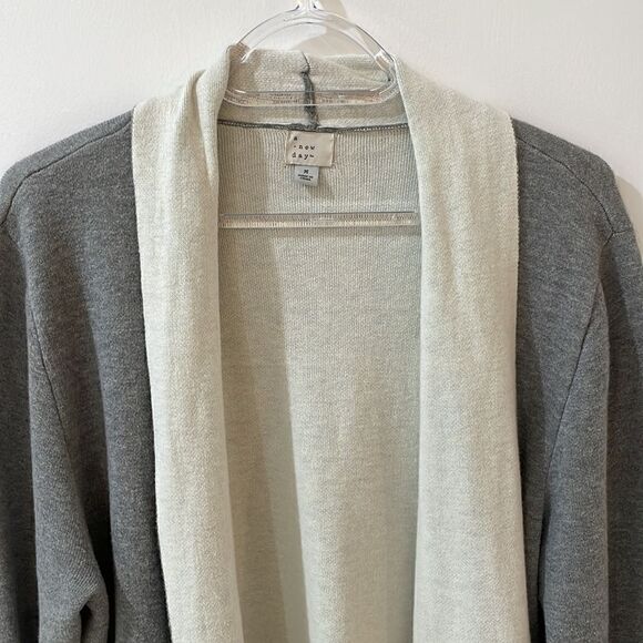 A NEW DAY  gray ivory white  super soft open front cardigan M - Picture 3 of 5